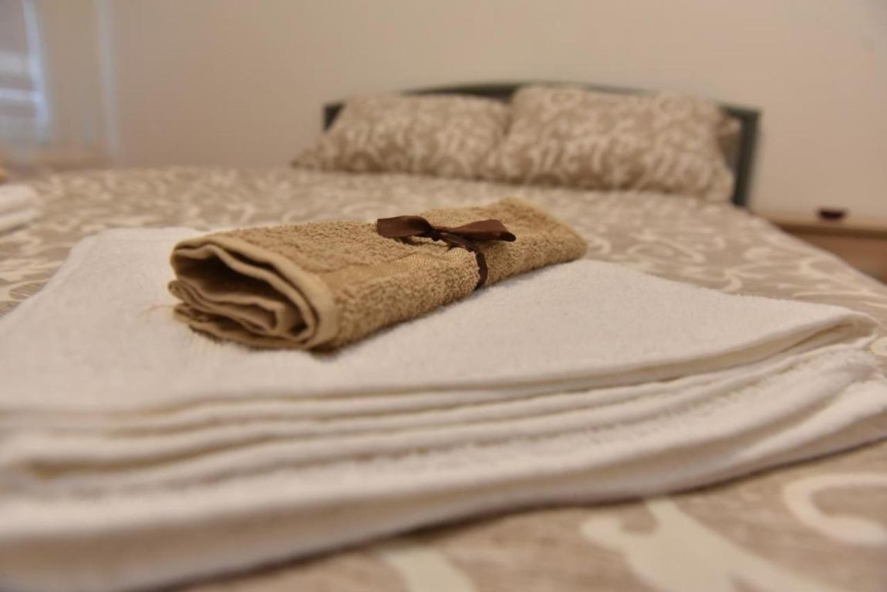 Promenada Apartmani Kruševac エクステリア 写真