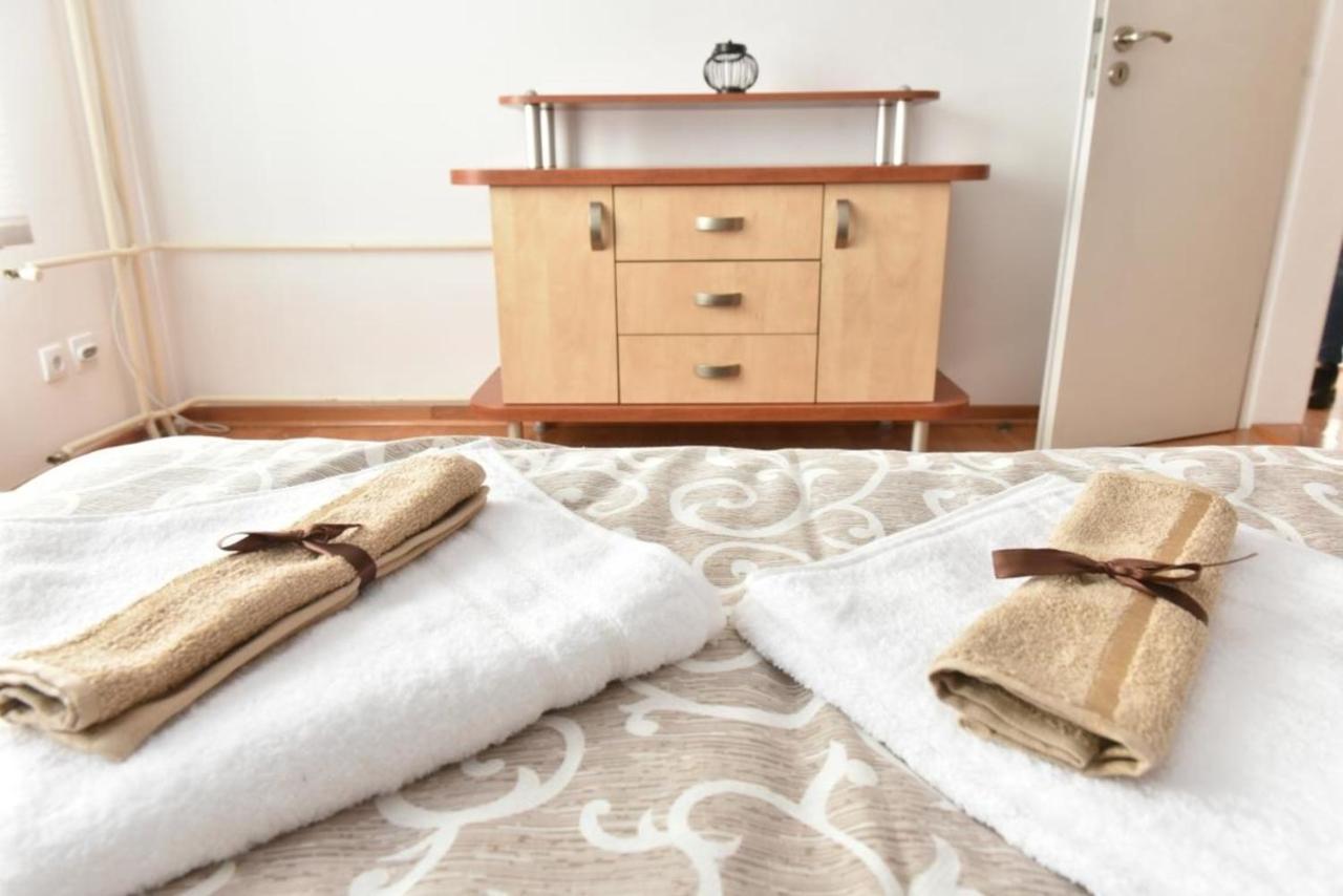 Promenada Apartmani Kruševac エクステリア 写真