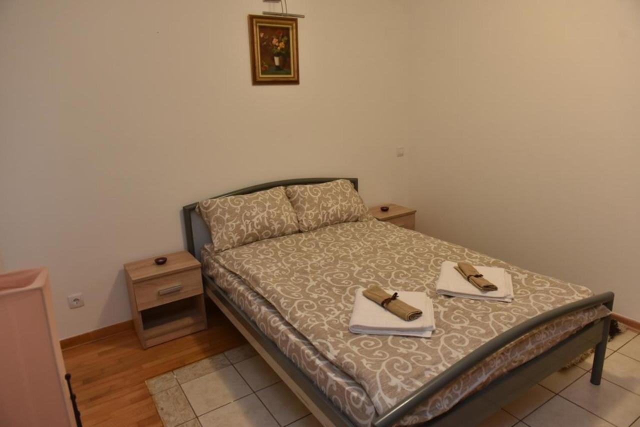 Promenada Apartmani Kruševac エクステリア 写真